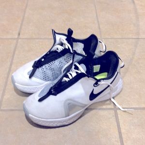 Nike Basketball shoes PG4 TB white (used)